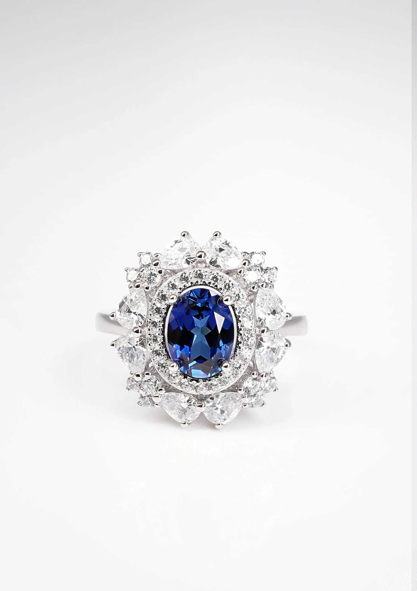 Exquisite Sapphire Ring - Ocean'S Petals