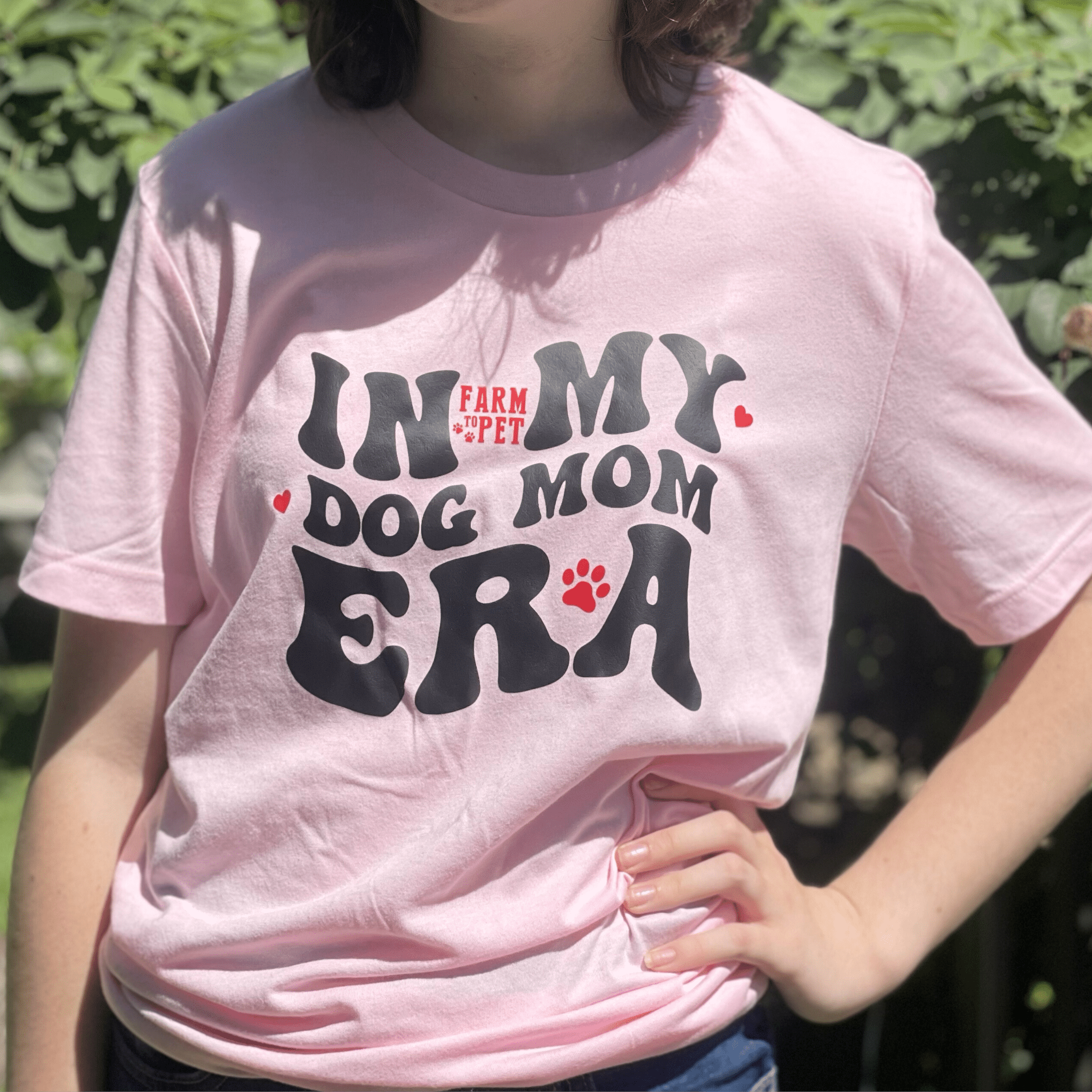"Dog Mom Era" T-shirt | Paw-fect Gift for Dog Moms